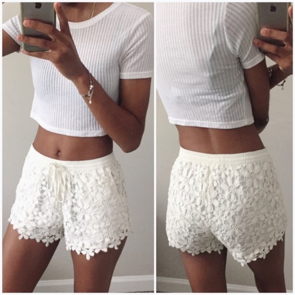 Abercrombie & Fitch Pants - • ➳ Abercrombie & Fitch Lace Floral Shorts A&F XS